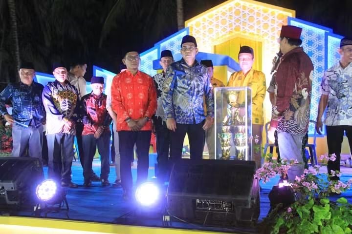 Bupati H. Erwin Burase Buka Secara Resmi MTQ Ke-VIII Kecamatan Sidoan, Tegaskan Al-Qur'an Sebagai Benteng Moral Generase Muda dan Kewaspadaan Bencana