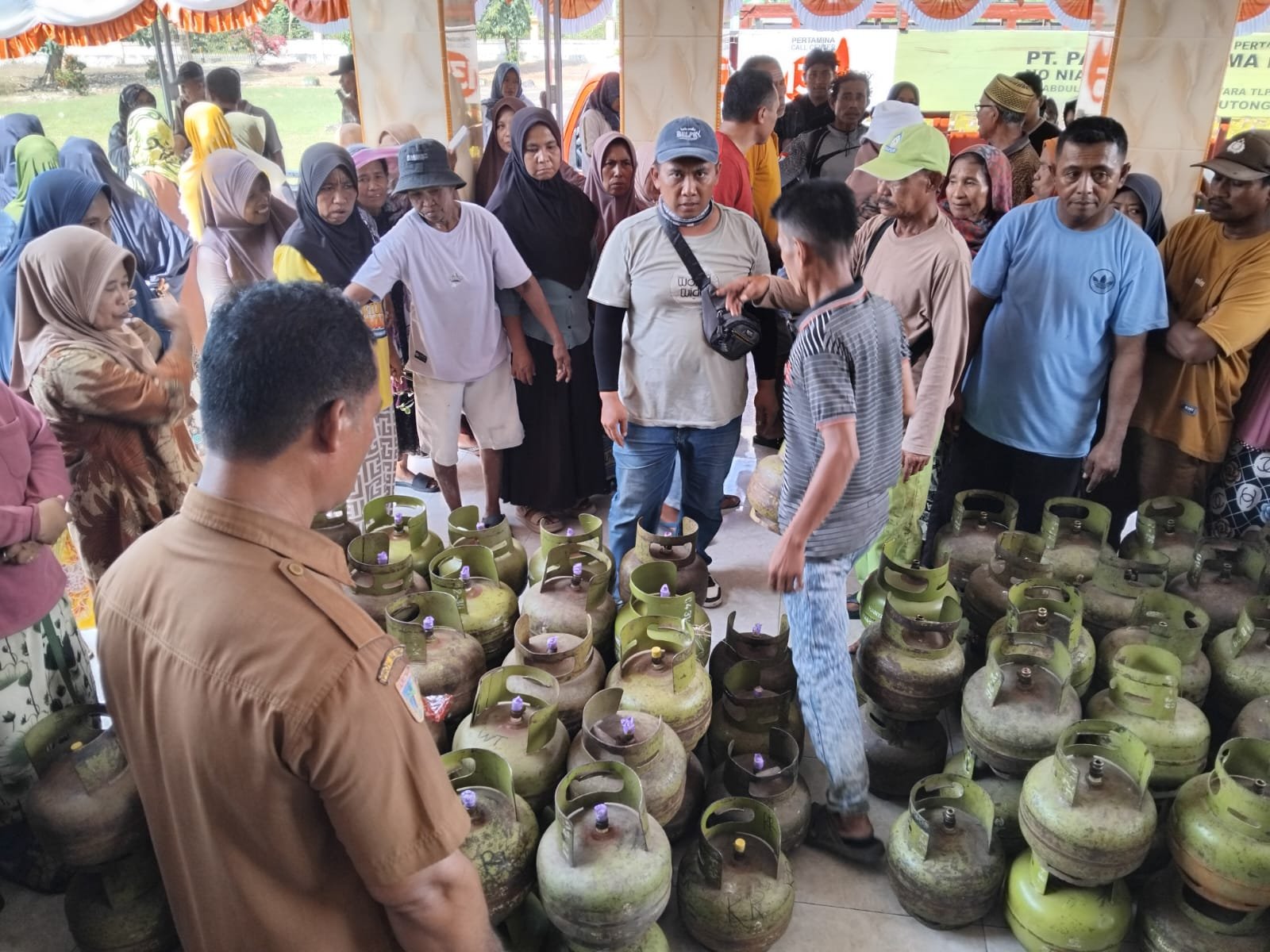 Pemkab Parigi Moutong Realisasikan Penyaluran Bantuan Isi Ulang LPG 3 Kg Tahap 2 dalam Rangka HUT RI ke-81