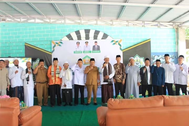 Wabup Parigi Moutong Buka Rapat Kerja Forum Komunikasi Pondok Pesantren Tahun 2026 di Sekretariat FKPP, Jln Irigasi Kampal.