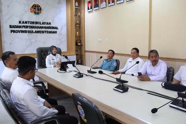Pemkab Parigi Moutong Koordinasikan Program Percepatan Pertanahan dengan Kanwil BPN Sulteng