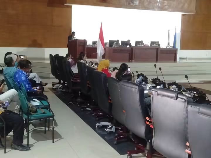 Tujuh Fraksi DPRD Sampaikan Pendapat Akhir Perubahan APBD 2026